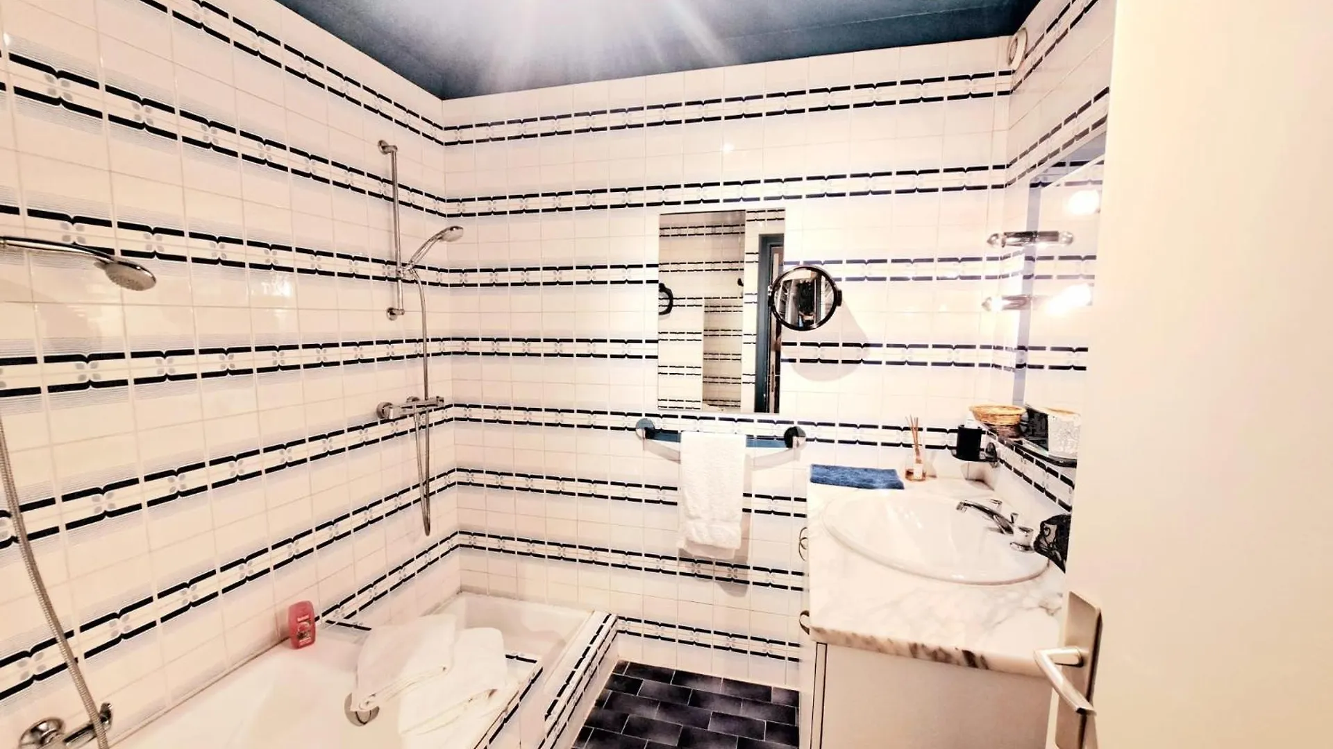 Monaco - Luxury Apartment Fantastic Sea View- 1 Bedroom Roquebrune-Cap-Martin 0*,  Francja