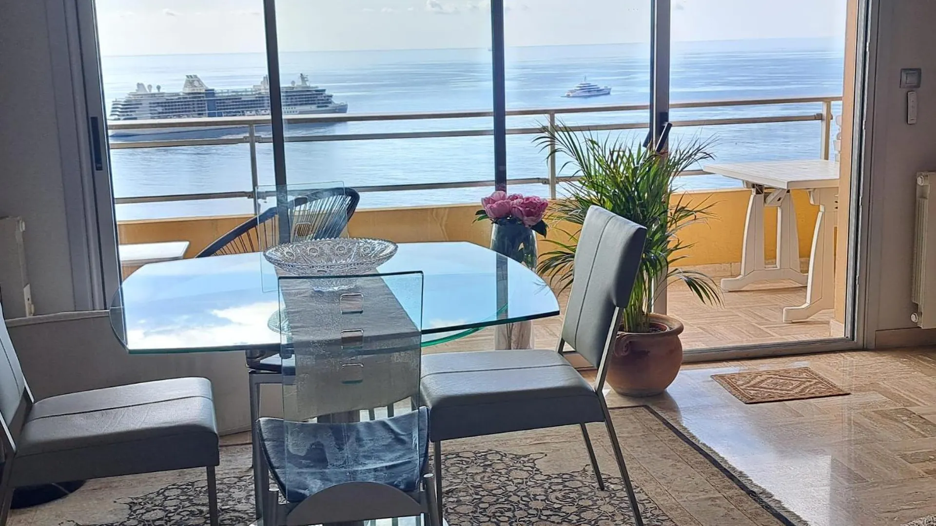 Monaco - Luxury Apartment Fantastic Sea View- 1 Bedroom Roquebrune-Cap-Martin 0*,  Francja